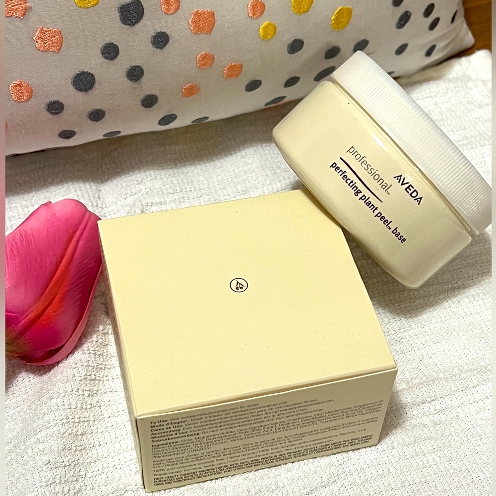 AVEDA perfecting plant  peel base